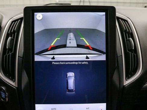 Certified 2022 Ford Edge SEL w/ Sport Appearance Package image 16