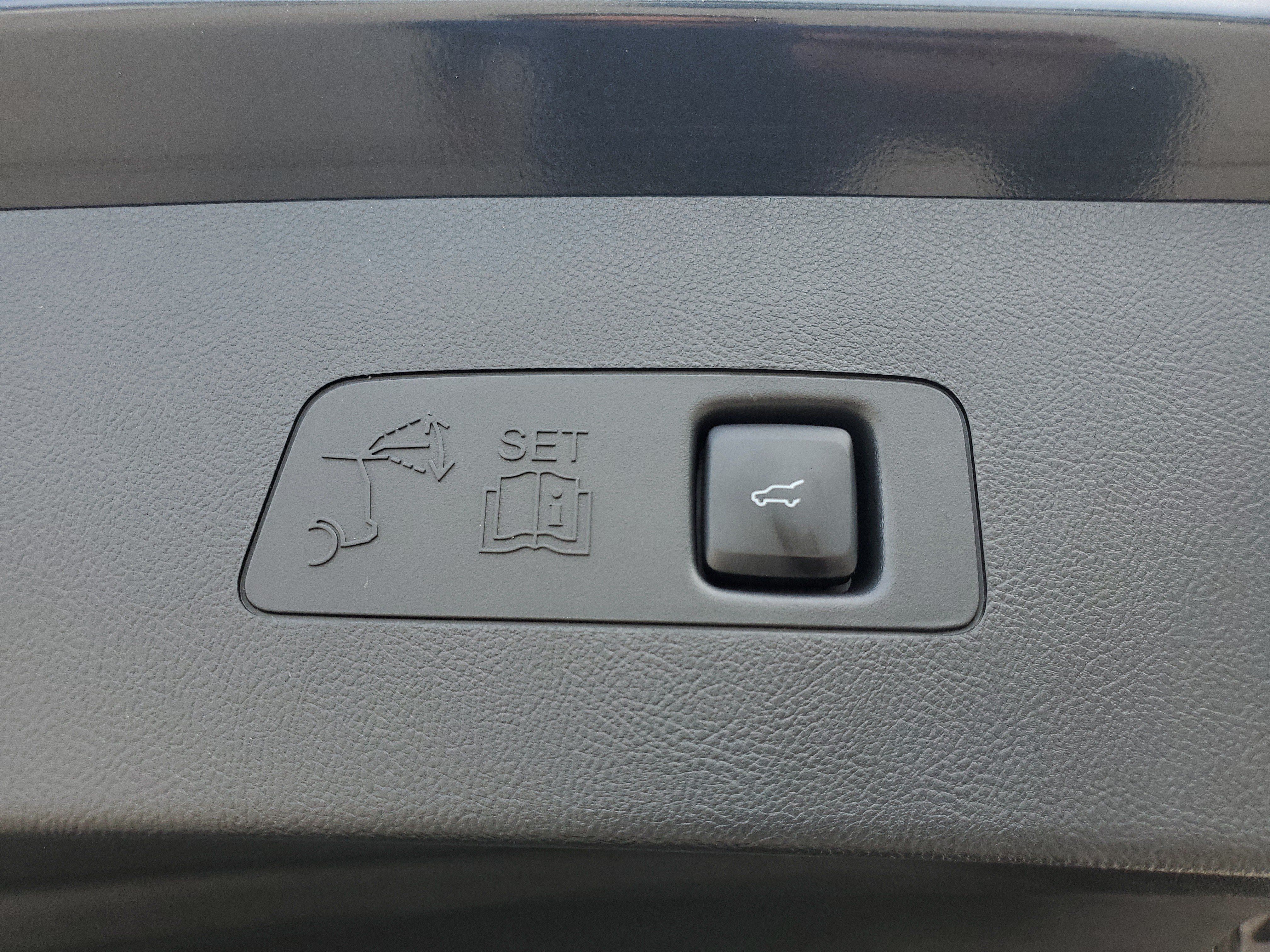 Used 2022 Lincoln Corsair Reserve FWD image 9