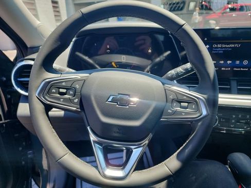 New 2026 Chevrolet Trax LT w/ Driver Confidence Package FWD image 14