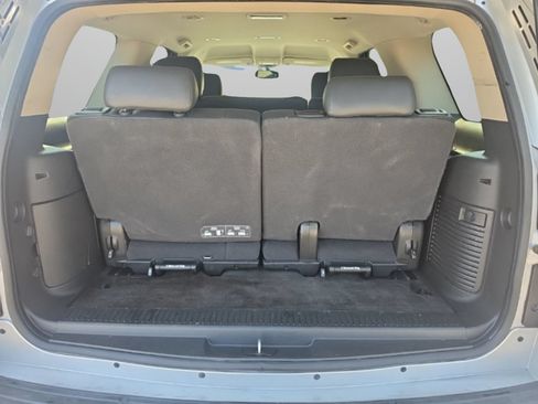 Used 2014 Chevrolet Tahoe LT RWD image 11