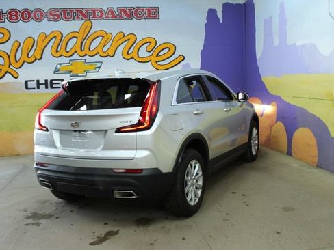 Used 2022 Cadillac XT4 Luxury w/ Driver Awareness Package AWD/4WD image 4