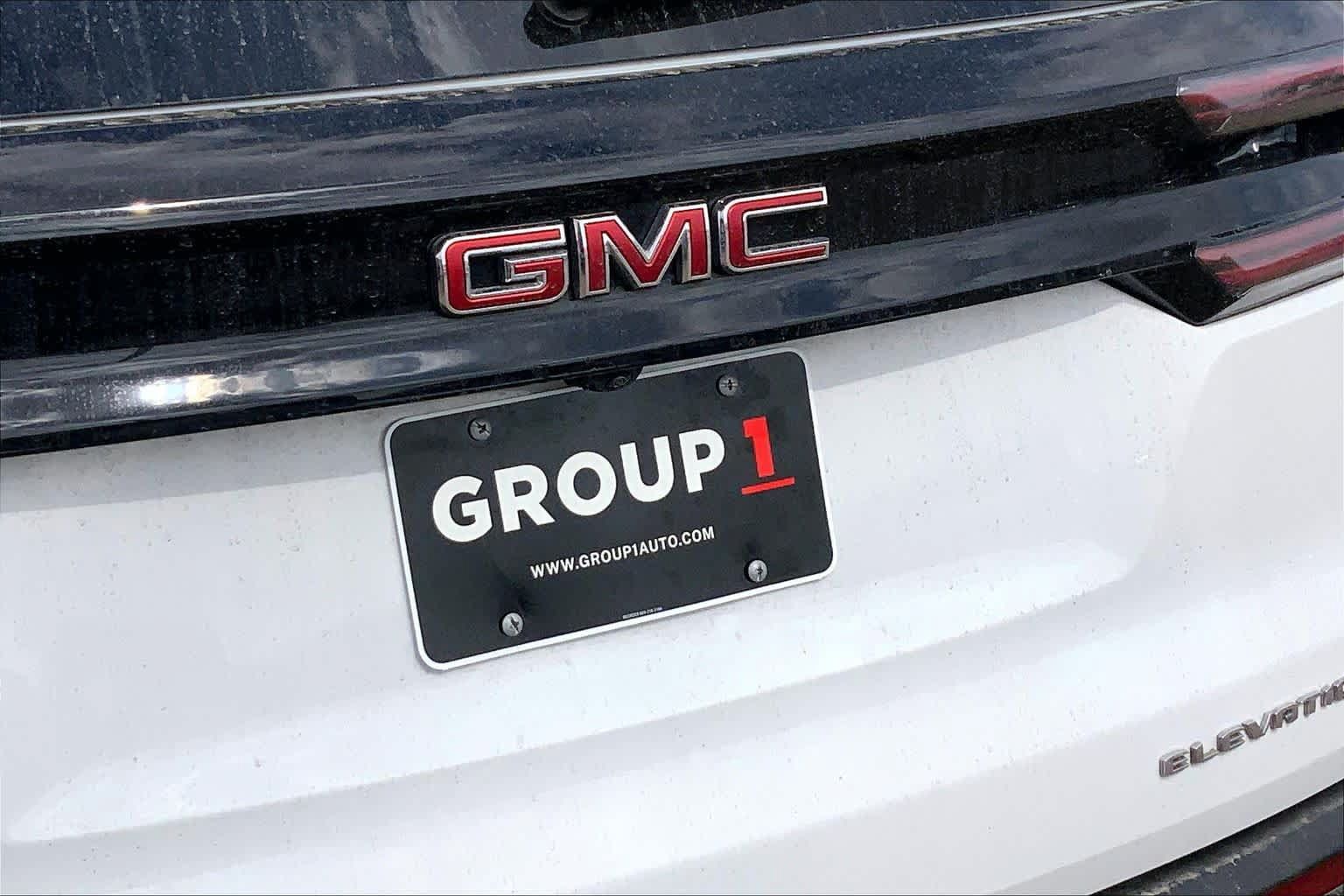 Used 2026 GMC Acadia Elevation w/ Elevation Premium Package AWD/4WD image 31