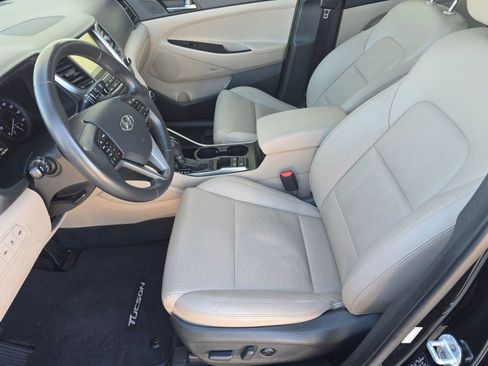 Used 2017 Hyundai Tucson Limited w/ Limited Ultimate Package 03 image 3
