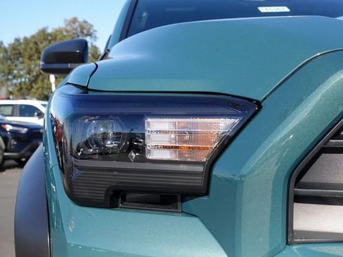 New 2025 Toyota 4Runner TRD Off-Road image 4