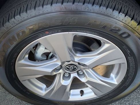 Certified 2025 Toyota RAV4 LE AWD/4WD image 34