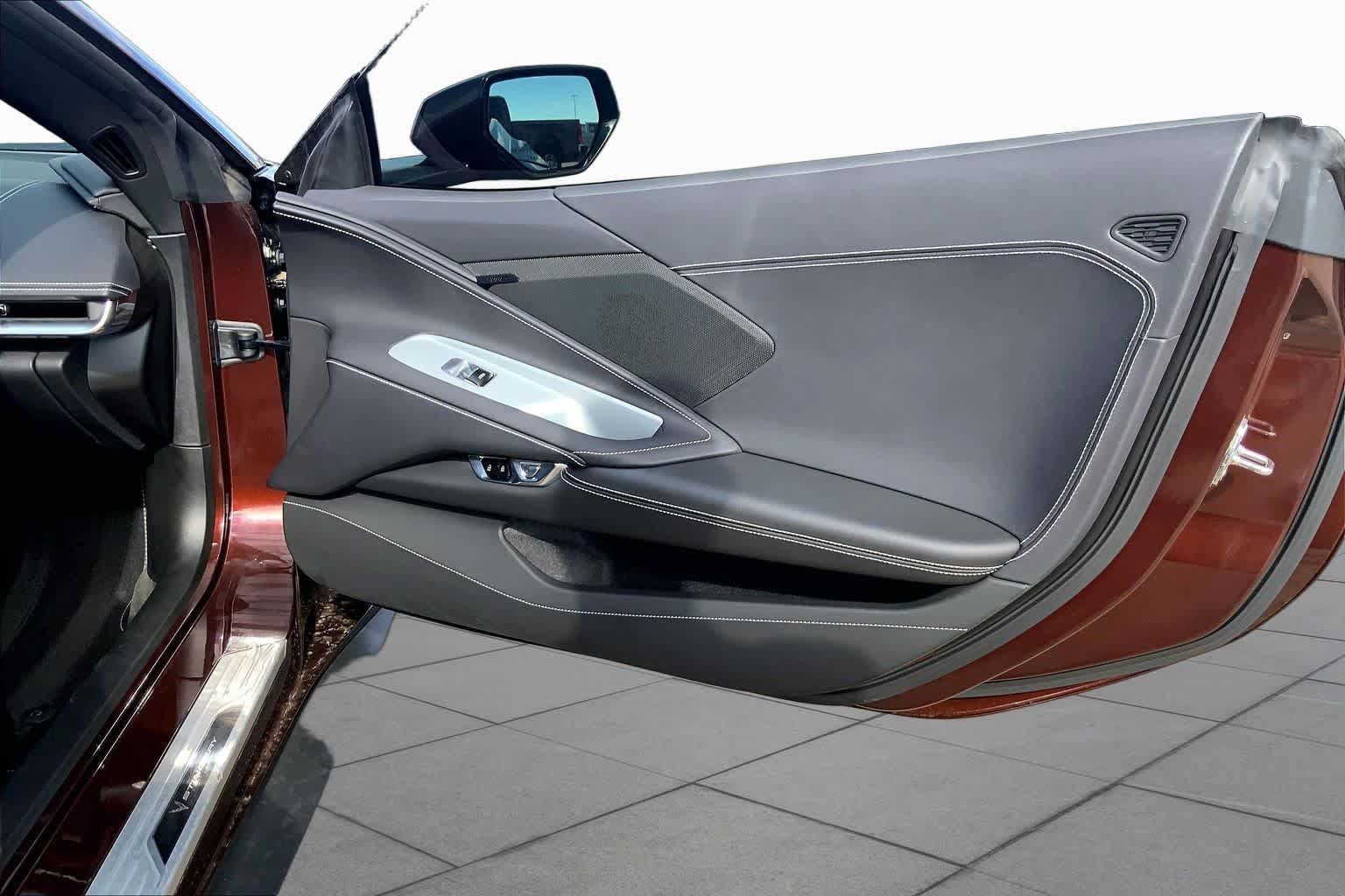 Used 2023 Chevrolet Corvette Stingray Convertible w/ 1LT RWD image 23