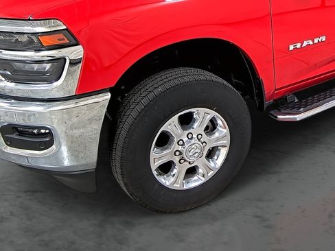 Used 2026 RAM 2500 Big Horn AWD/4WD image 7