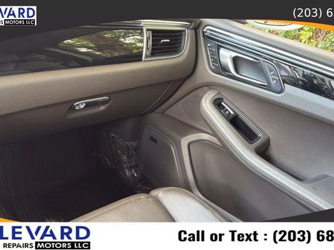 Used 2017 Porsche Macan S image 13