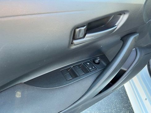 Certified 2022 Toyota Corolla LE image 13