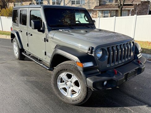 Used 2019 Jeep Wrangler Unlimited Sport S image 1