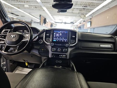 Used 2024 RAM 2500 Big Horn w/ Off Road Package AWD/4WD image 9