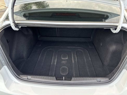 Used 2015 Chevrolet Cruze LT image 25