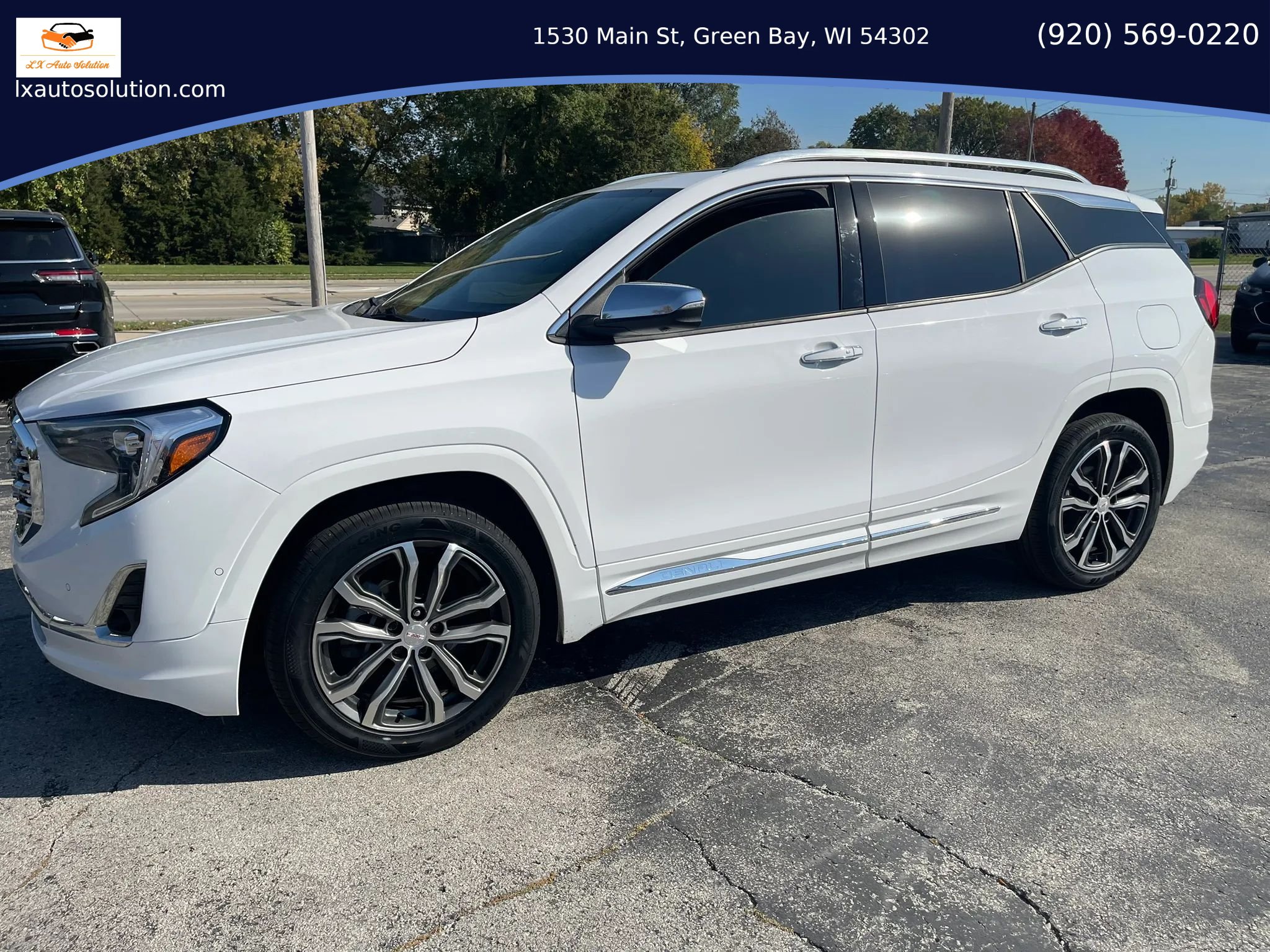 Used 2020 GMC Terrain Denali w/ GMC Pro Grade Package AWD/4WD image 2