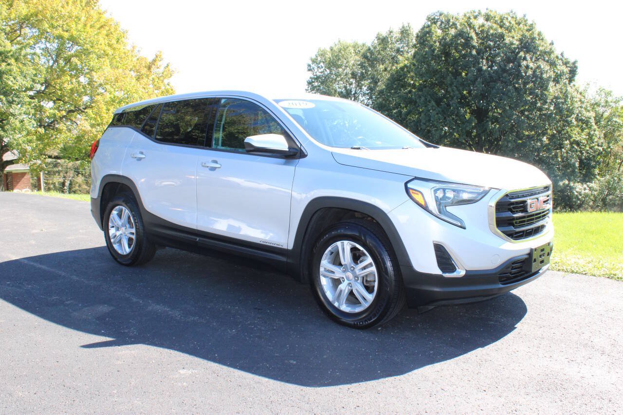 Used 2019 GMC Terrain SLE AWD/4WD image 1
