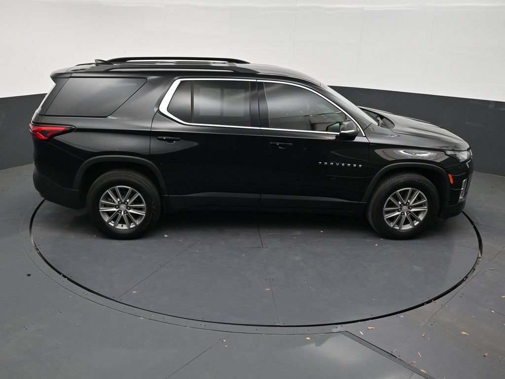 Used 2023 Chevrolet Traverse LT FWD image 17