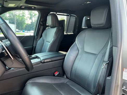Used 2022 Lexus LX 600 4WD w/ Accessory Package (Z1) image 13