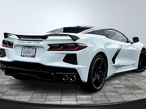 Used 2023 Chevrolet Corvette Stingray Premium Conv w/ Z51 Performance Package image 4