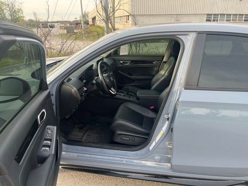 Used 2022 Honda Civic Touring image 6