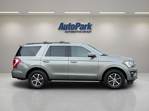 Used 2019 Ford Expedition XLT w/ Equipment Group 202A image 8