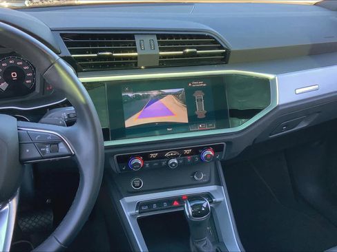 Used 2021 Audi Q3 2.0T Premium w/ Convenience Package image 6