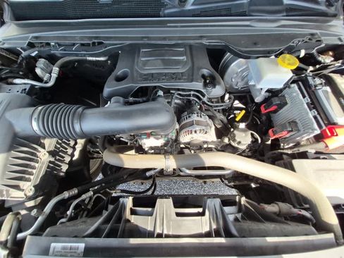 Used 2022 RAM 1500 Laramie AWD/4WD image 20