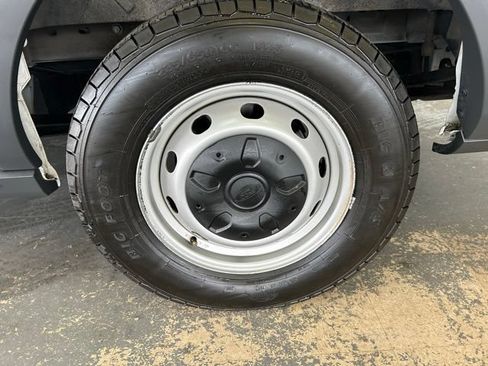 Used 2016 Ford Transit 150 XL RWD image 9