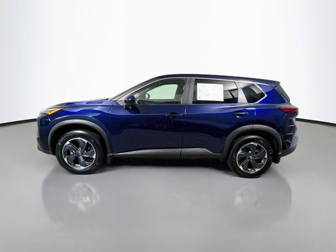 Used 2024 Nissan Rogue SV FWD image 9
