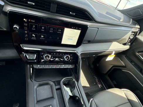 New 2026 GMC Sierra 2500 AT4X AWD/4WD image 33