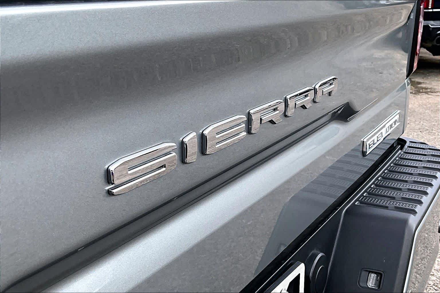 Used 2026 GMC Sierra 1500 Elevation w/ Elevation Premium Package AWD/4WD image 10