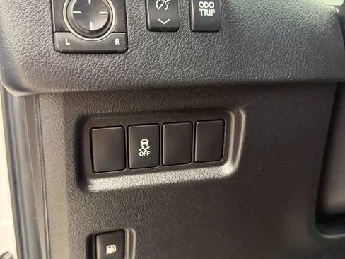 Used 2010 Lexus GX 460 image 37