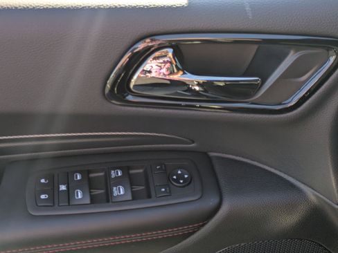 Certified 2025 Dodge Durango GT w/ Blacktop Package image 12