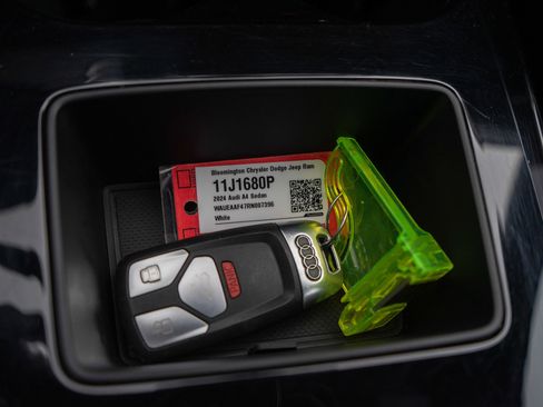 Used 2024 Audi A4 2.0T Premium Plus image 30