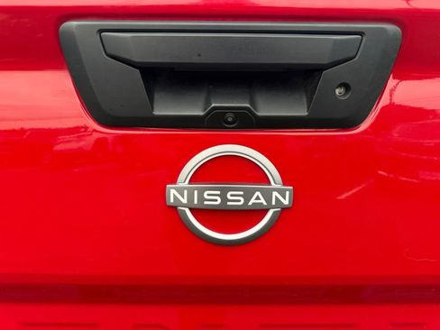 Certified 2022 Nissan Frontier S w/ Technology Package AWD/4WD image 17