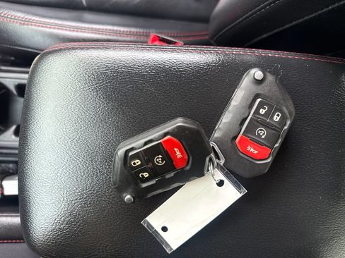 Used 2019 Jeep Wrangler Unlimited Rubicon AWD/4WD image 46