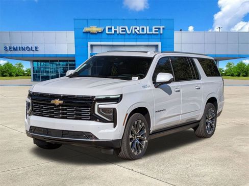New 2026 Chevrolet Suburban High Country image 2