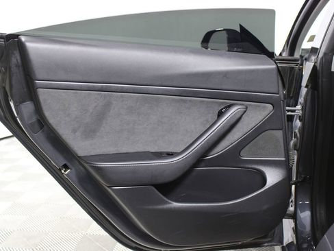 Used 2020 Tesla Model 3 Standard Range Plus image 25