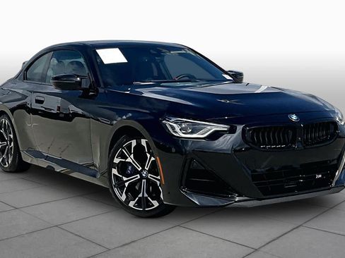 Used 2025 BMW M240i Coupe RWD image 2