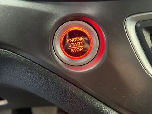 Used 2022 Honda Pilot Sport image 19