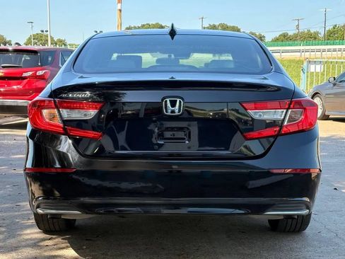 Used 2018 Honda Accord LX image 4