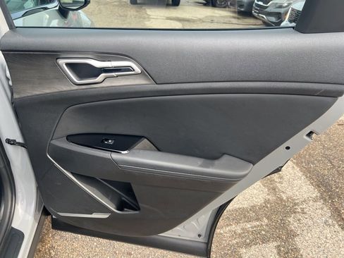 Certified 2024 Kia Sportage X-Line w/ X-Line Premium Package image 18