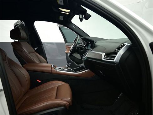 Used 2023 BMW X5 M50i w/ Executive Package image 27
