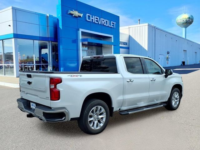 Used 2021 Chevrolet Silverado 1500 LTZ w/ LTZ Premium Package AWD/4WD image 3