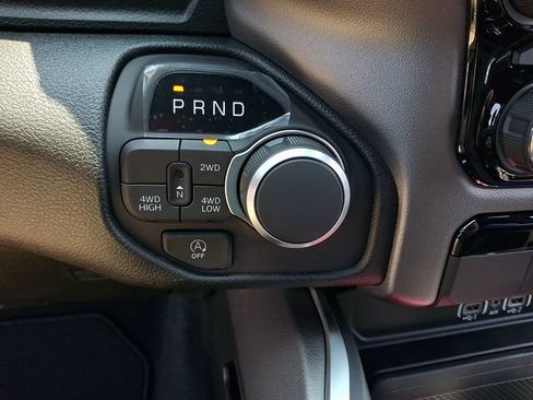 New 2026 RAM 1500 Express AWD/4WD image 11