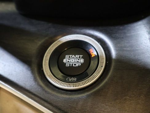 Used 2022 Jeep Grand Cherokee L Limited image 27