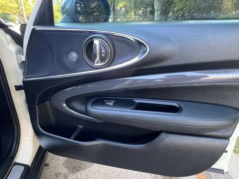 Used 2017 MINI Cooper Clubman S image 36