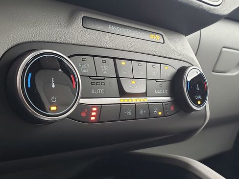 Used 2025 Ford Escape Active w/ Cold Weather Package image 21