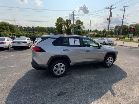 Used 2020 Toyota RAV4 LE w/ All Weather Liner Package AWD/4WD image 8