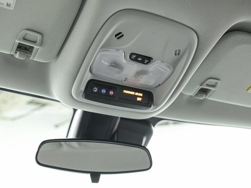 Used 2024 Chevrolet TrailBlazer LT w/ LT Cold Weather Package FWD image 23