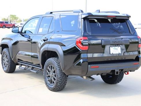 New 2026 Toyota 4Runner SR5 AWD/4WD image 6