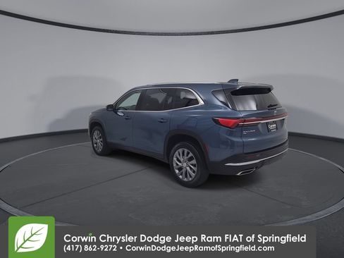Used 2025 Buick Enclave Preferred AWD/4WD image 11